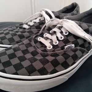dark gray checkered vans